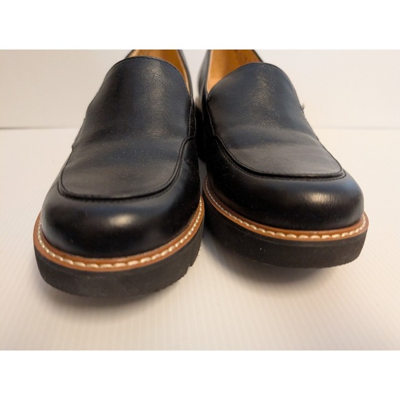 Naturalizer Cabaret Black Loafers - Picture 2 of 9